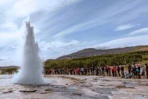 Reykjavík: Private Tour zum Golden Circle & zur geheimen Lagune