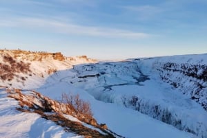 Reykjavík: Golden Circle-dagstur i liten gruppe på kinesisk