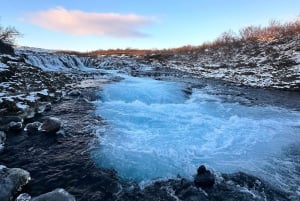 Reykjavík: Golden Circle-dagstur i liten gruppe på kinesisk