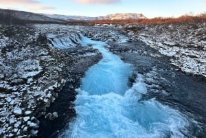 Reykjavík: Golden Circle-dagstur i liten gruppe på kinesisk