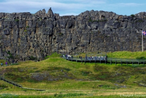 Reykjavik: Golden Circle Tour and Blue Lagoon Admission