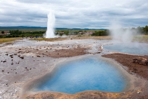 Reykjavík: Golden Circle Tour und Eintrittskarte für die Sky Lagoon