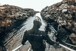 Reykjavik: Golden Circle Tour & Snorkeling with Free Photos