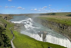 Reykjavik: Golden Circle Tour with Ice Cream & Horses