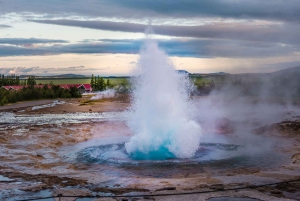 Reikiavik: Círculo Dorado con Laugarvatn Fontana de VAN