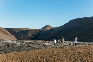 Reykjavik: Guided Tour to Volcano and Reykjanes Geopark