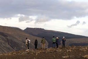 Reykjavik: Guided Tour to Volcano and Reykjanes Geopark