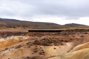 Reykjavik: Guided Tour to Volcano and Reykjanes Geopark