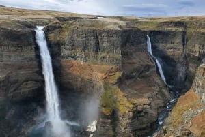 Reykjavik: dagtour met gids naar verborgen watervallen