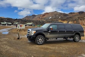 Reykjavik: Landmannalaugar Super Jeep All Year Transfer