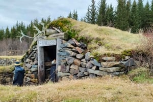 Reykjavik: Lava Cave, Hot Springs, Horses & Waterfalls Tour