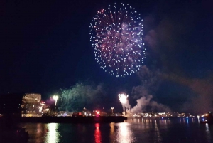 Reykjavík: New Year's Eve Northern Lights Yacht Cruise