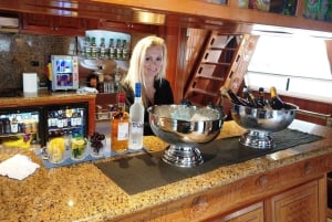 Reykjavik: Nytårsfyrværkeri ved midnatskrydstogt