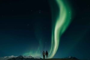 Reykjavik: Northern Lights Tour by 4x4 Sprinter