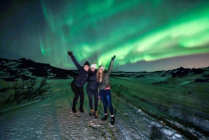 Reykjavik: Northern Lights Tour by 4x4 Sprinter