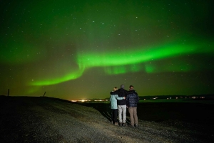 Reykjavik: Northern Lights Tour with Private Photographer