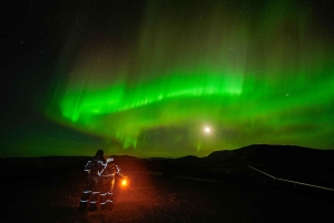 Reykjavik: Northern Lights Tour with Private Photographer