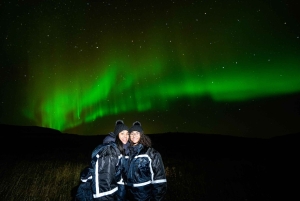 Reykjavik: Northern Lights Tour with Private Photographer