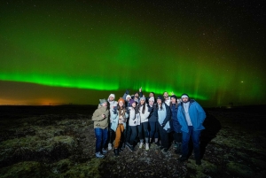 Reykjavik: Northern Lights Tour with Private Photographer