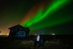 Reykjavik: Northern Lights Tour with Private Photographer