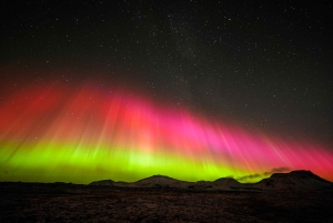 Reykjavik: Northern Lights Tour with Private Photographer