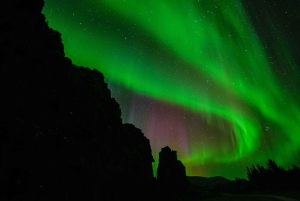 Reykjavik: Northern Lights Tour with Private Photographer