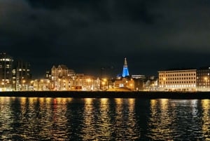 Reykjavík : chasse aux aurores boréales en yacht