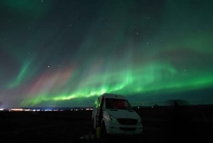 Reykjavik: wycieczka premium z zorzą polarną z bezpłatnymi zdjęciami