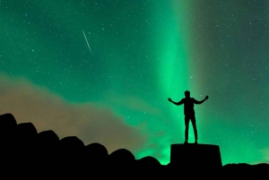 Reykjavik: Círculo Dourado Privado com a Aurora Boreal