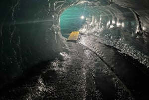 Reykjavik: Private South Coast and Katla Ice Cave Tour