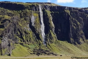 Reykjavik: Private South Coast and Katla Ice Cave Tour