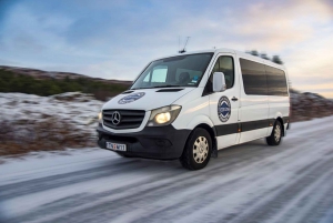 Reykjavik: Shared Minibus Transfer to/from KEF Airport