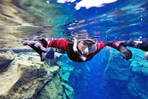 Reykjavik : Tour de plongée en apnée à Silfra et billet VR pour le survol de l'Islande