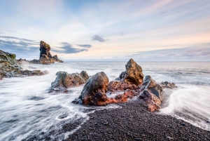 レイキャビク：スナイフェルスネスとキルキュフェットル山 小グループツアー