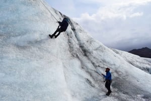Reykjavik/Sólheimajökull: Glaciärvandring och isklättring