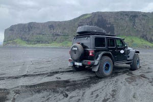 Reykjavík: South Coast Guided Day Trip by Jeep with Transfer