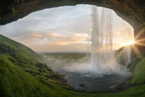 Reykjavík: Tour della costa meridionale con escursione al ghiacciaio Sólheimajökull