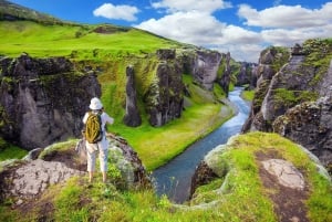 Reykjavík: Southern Iceland 6-Day Self-Drive Tour