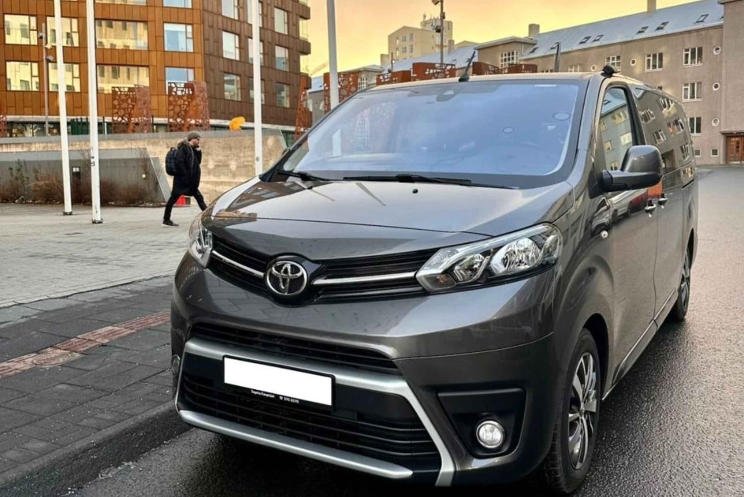 Рейкьявик - Аэропорт Кефлавик Роскошный Трансфер