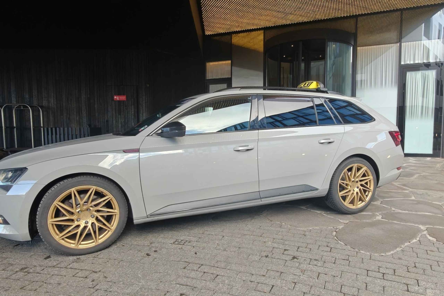 Reykjavik transfer naar Keflavik luchthaven KEF