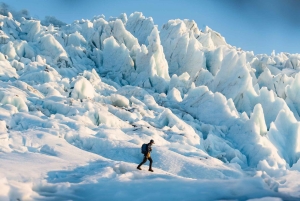 Skaftafell: Vatnajökullin jäätikkövaellus pienryhmille (kohtalainen)