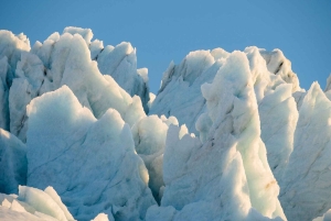 Skaftafell: Vatnajökullin jäätikkövaellus pienryhmille (kohtalainen)