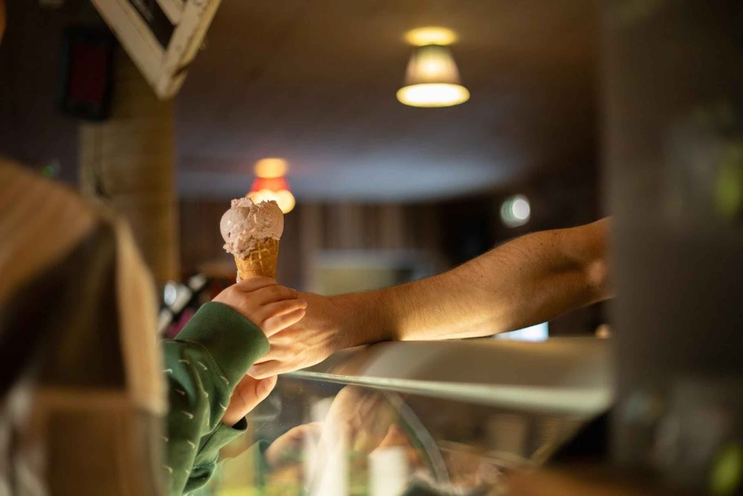 スカールファバッキ：ゴールデンサークル小グループ1日ツアー