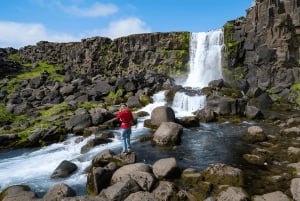 Small Group In Spanish: Golden Circle 7 Stops from Reykjavik