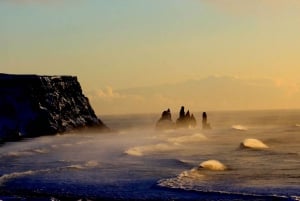 Etelärannikko ja Katlan jääluola Reykjavikista ja Vikistä käsin
