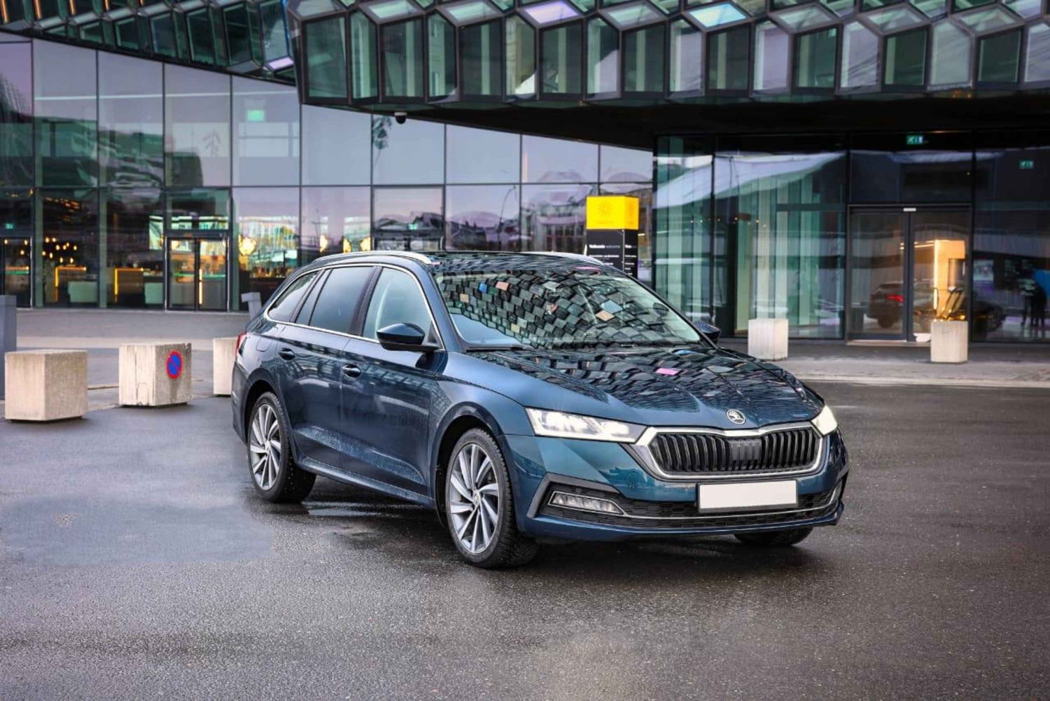 TAXI fra Reykjavik til Keflavik Lufthavn