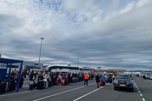 Taksi mistä Skarfabakki risteilyterminaali kohteeseen Keflavik Airport