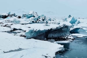 Tour privato 'Gemme glaciali': costa sud e spiaggia di diamanti