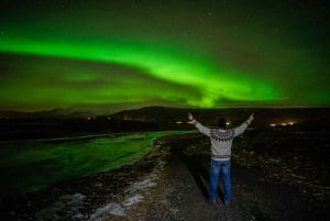 Reykjavik: Northern Lights Tour with Private Photographer