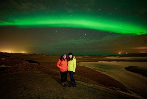Reykjavik: tour da aurora boreal com fotógrafo particular
